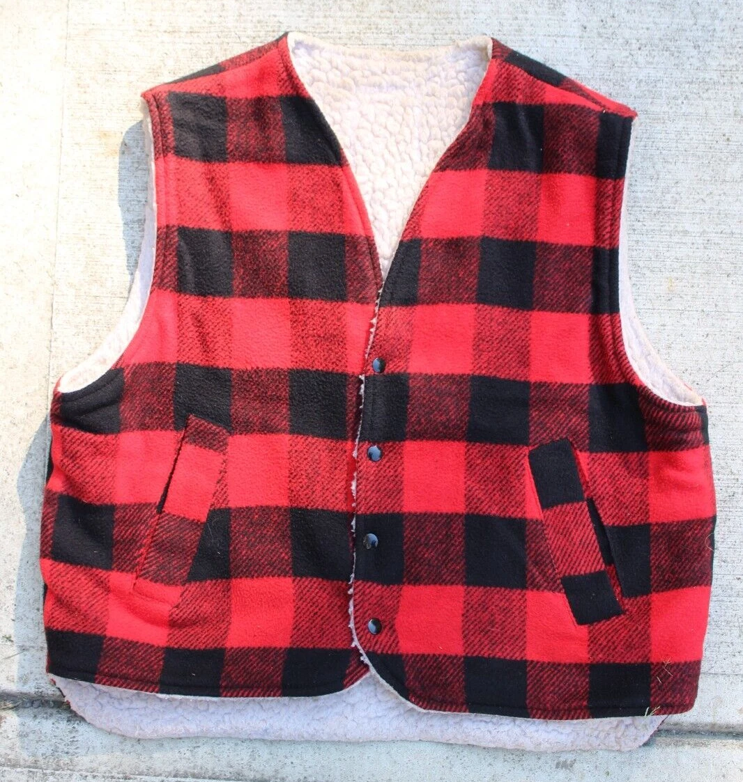 Vintage red Plaid Vest Sherpa Lined Red Black Outdoors Hunting ESTATE SALE large