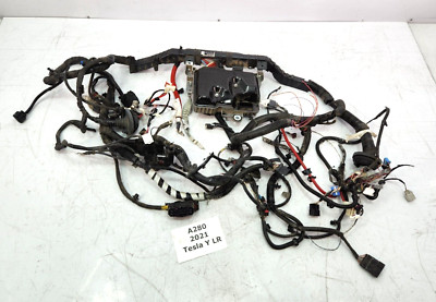   20-24 OEM Tesla Model Y Front Body Comfort Control Module W/ Wire Harness