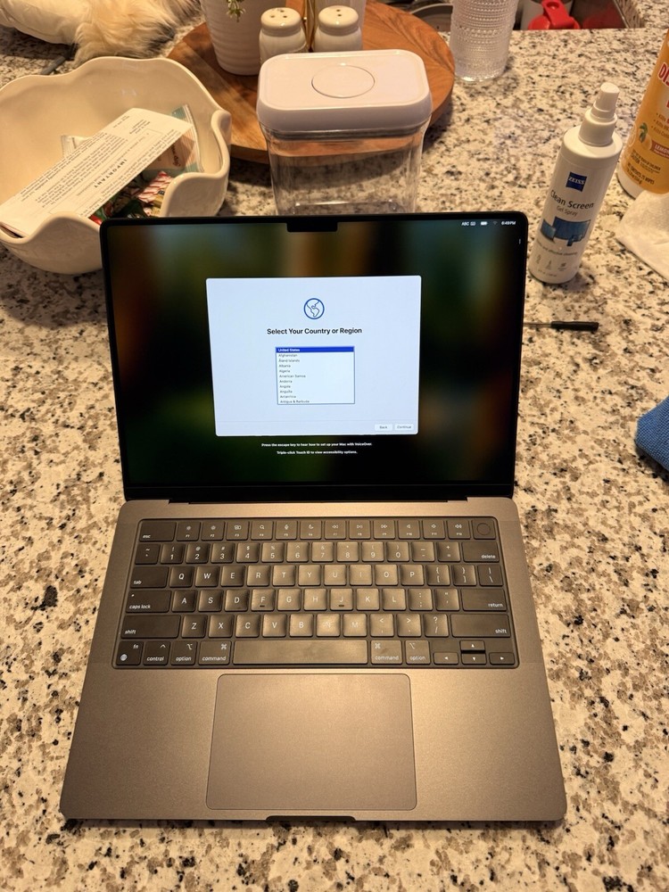 Apple MacBook Pro 14