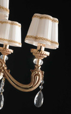 LAMPADARIO IN FUSIONE ORO 3 LUCI CON PARTICOLARI IN CRISTALLO PARALUMI TESSUTO