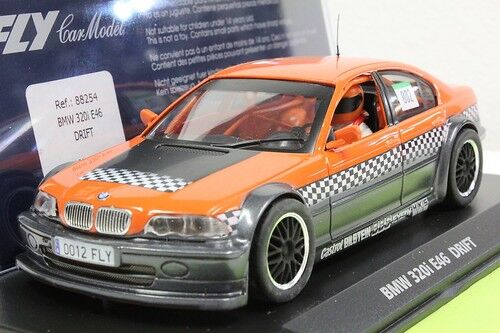 FLY 88254 BMW 320i E46 22,000 RPM MOTOR NEW 1/32 SLOT CAR IN DISPLAY CASE - Picture 1 of 3