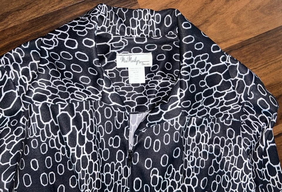 Mono retro vintage años 60-70 Miss Marilyn Of Dallas Bell Bottom negro con cinturón Foto 2 de 4