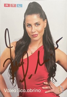 Valea Scalabrino Handsignierte Autogrammkarte Unter Uns
