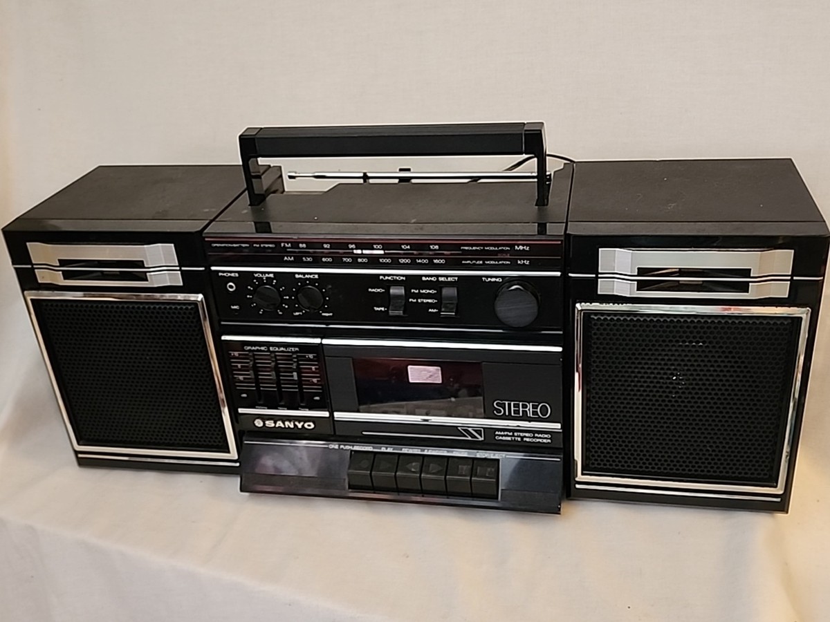 Sanyo M9711 Stereo Radio Cassette Powers On Only NON WORKING Parts
