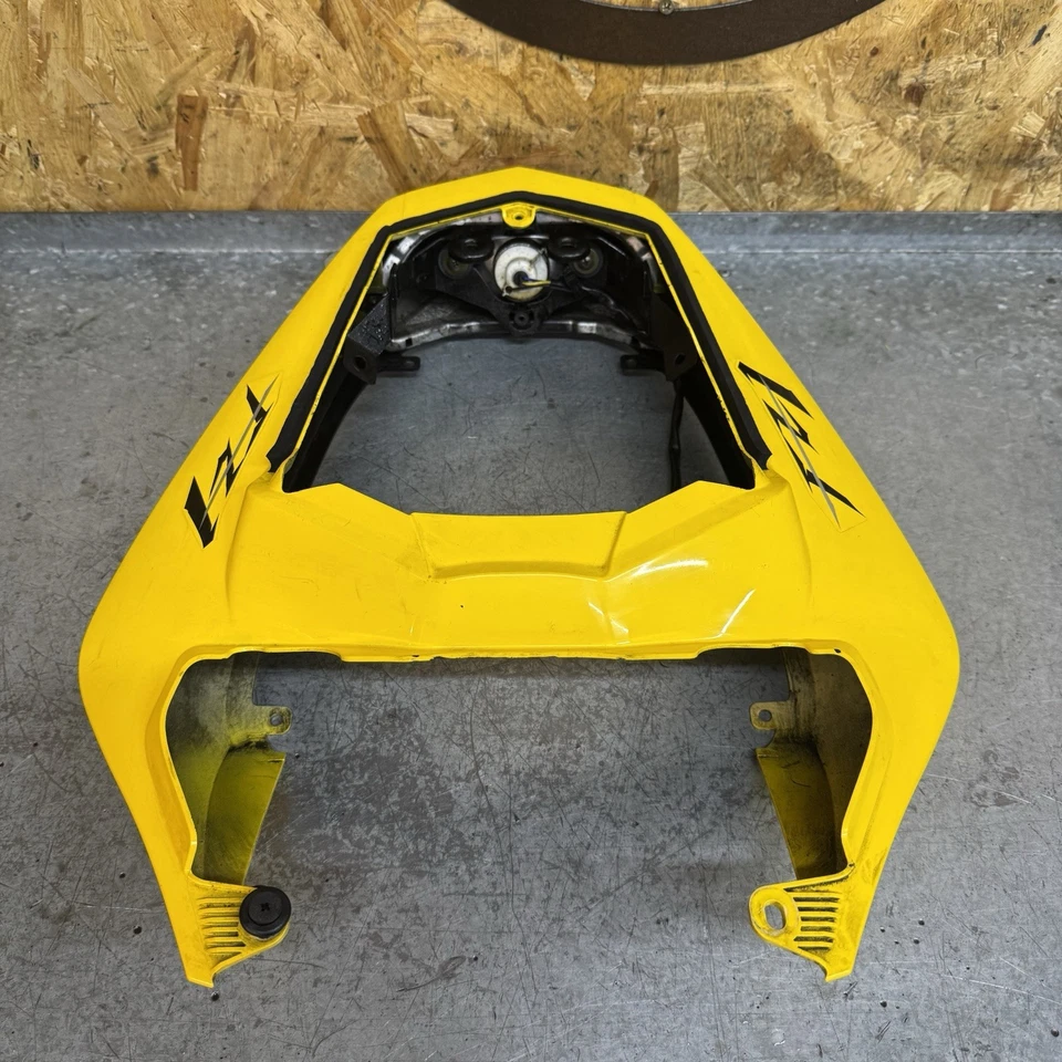 Yamaha FZ1 1000 Rear Tail Fairing Complete. 2006-2015 Gen 2 - Image 4 of 4