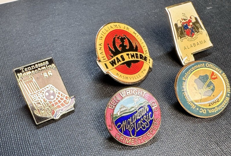 Vintage Hat Lapel Pins Lot - Hank Williams Jr, Alabama, Tennessee, Wright Golf