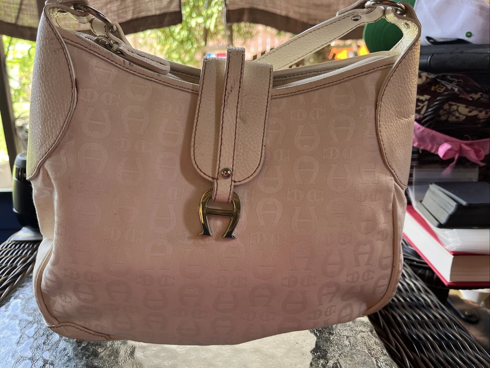 Bolsa feminina inspirada em designer off white com carteira combinando - Imagem 2 de 4