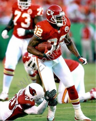 DWAYNE BOWE Kansas City Chiefs Glossy 8 x 10 Photo Poster Man Cave