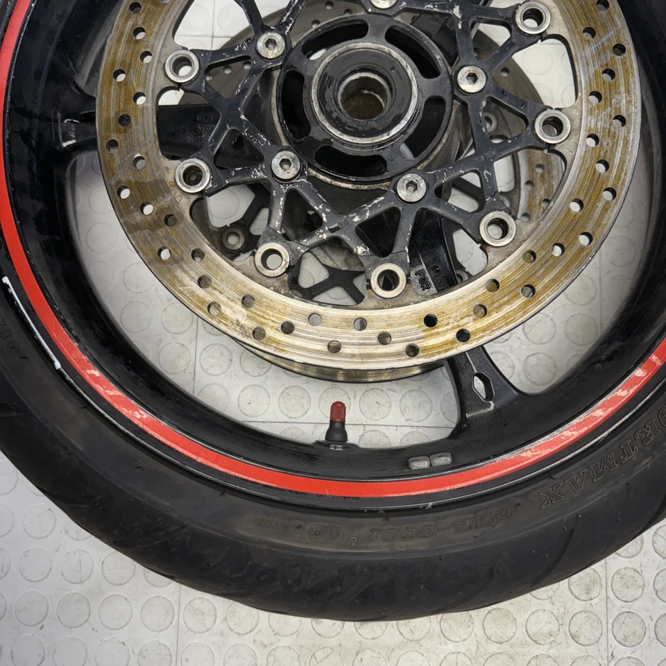 Llanta delantera Suzuki GSXR 600 750 1000 2006-2007 OEM RECTA NEGRA DOBLADA Foto 2 de 4