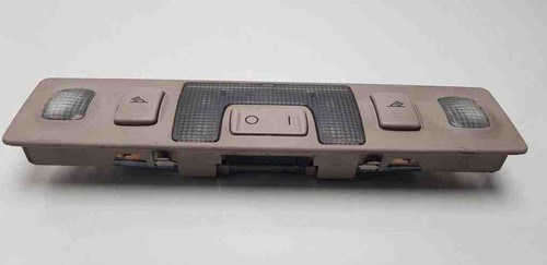 AUDI A6 Avant 4F5, C6 Innenleuchte 4B0947111 2.50 Diesel 2002 31080522