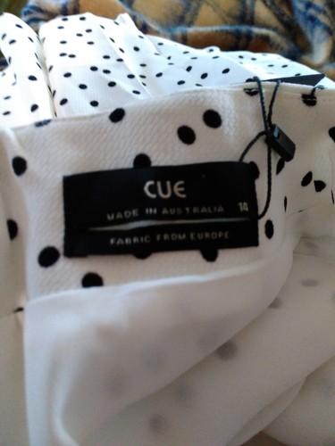 Cue white & black spots short sleeves dress size 14 Made in Aus BNWT RRP $279 - Picture 7 of 8