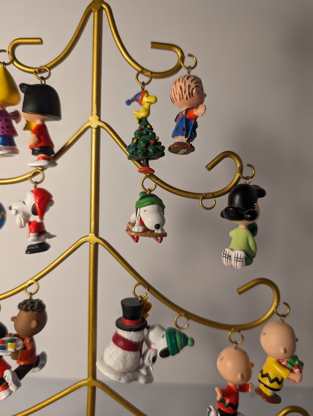 Vtg Danbury Mint Peanuts Christmas Metal Tree 24 Ornaments Charlie