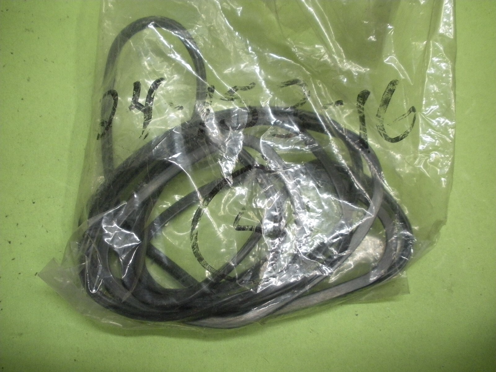 NOS Kohler OEM Kohler Engine Valve cover oring gasket 1PC 2415323 BH