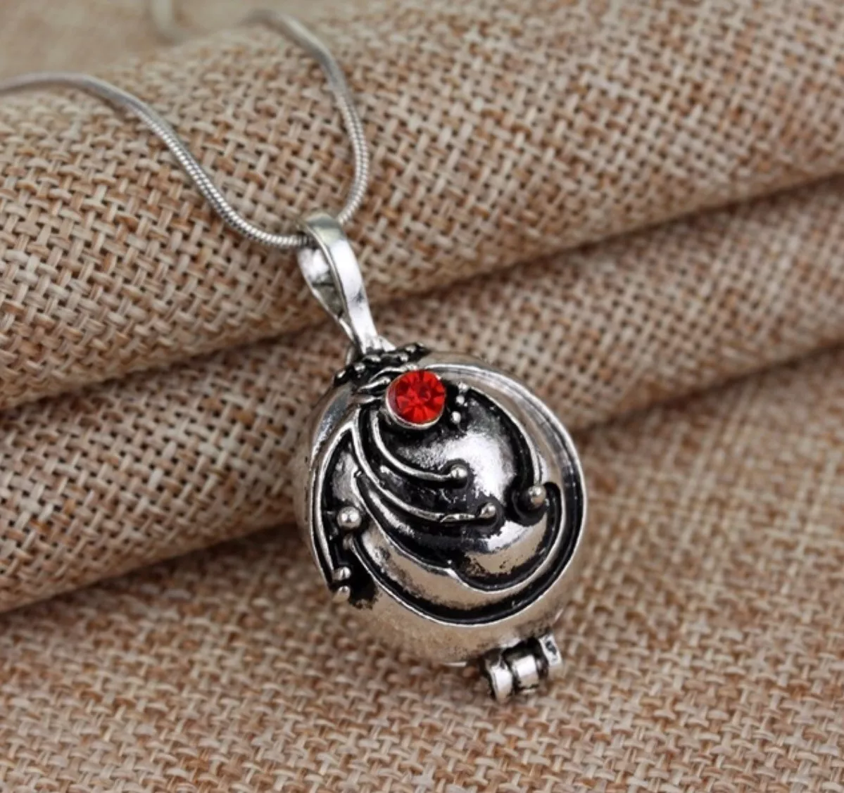 Elena necklace sterling silver top