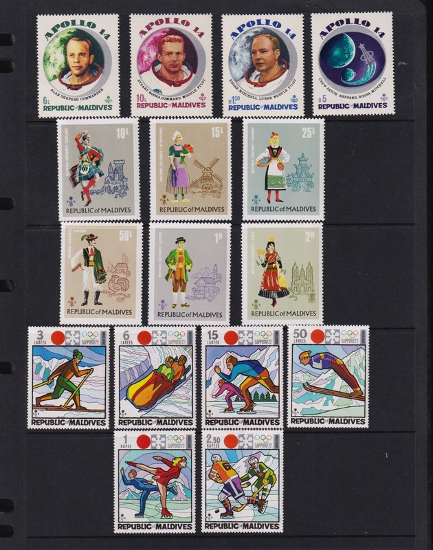 Maldive Islands - 3 Mint sets from 1971-72, cat. $ 33.85