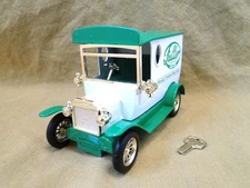 Golden Wheel: Fuller Brush Company Hartford Truck Diecast Coin Bank