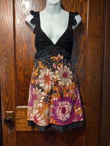 FREE PEOPLE wool black floral print mini dress crochet lace studded 2 XS 4F - Picture 2 of 10