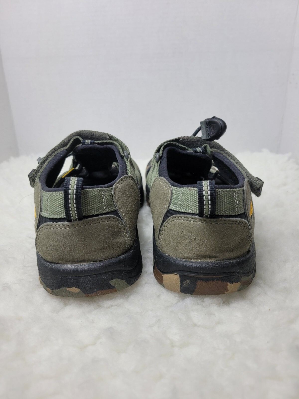 KEEN Sandali da uomo verdi Newport H2 taglia 7 impermeabili escursioni all'aperto