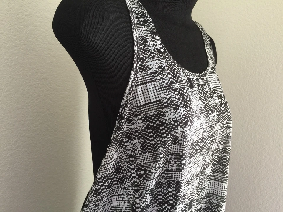 Camiseta sin mangas Soybu negra blanca cruzada espalda sin mangas atlética gimnasio yoga talla L Foto 2 de 4