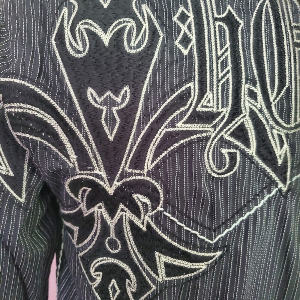 Roar Button Up #4 - image 7