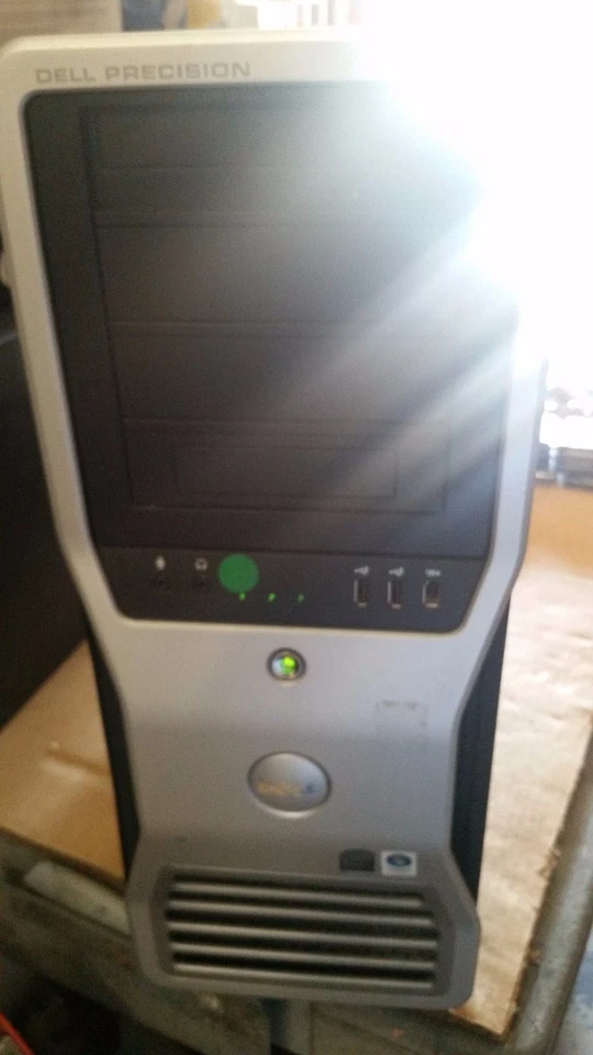 Dell Precision T7500 Xeon X5550 2.6GHZ/ 32GB Ram/ (2x2TB) 4.0TB HDD, DVDRW TOWER - Image 3 of 4