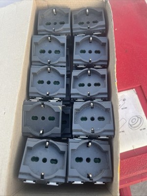QTY 20 VIMAR 16211 2-module, universal 2P+E 16 A 250 V~ electrical socket IDEA