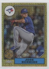 2022 Series 2 1987 Topps Chrome Silver Pack Mojo Jose Berrios #T87C2-96 1o0