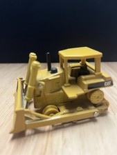 ERTL  - Caterpillar D6H Bulldozer - Manufactured 1976