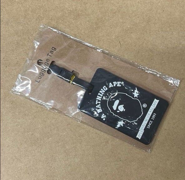 Tag Accessory Gift &ndash; Nwt