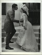 1977 Press Photo Scene from "Hello Dolly " Featuring Barbara Streisand