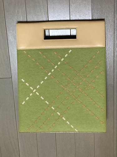 Burberry London Green Nylon Canvas Tote Bag with Leather Handles Vintage Authen