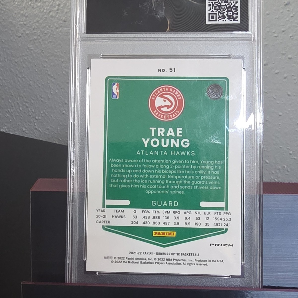 2021-22 Panini Donruss Optic - Trae Young #51 Blue Velocity Prizm