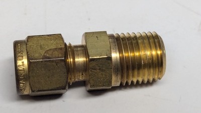 NOS Swagelok Brass 1/4'' Tube x 1/4'' npt Male Connector Fitting, B-400-1-4
