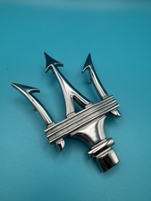 Damage Oem 2014 - 2020 Maserati Ghibli Front Grille Emblem Badge Logo 670005377 Damage Oem 2014 - 2020 Maserati Ghibli Front Grille Emblem Badge Logo 670005377