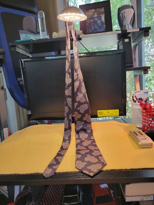 Mans Tie