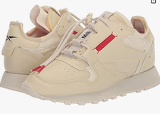 Reebok Unisex-Adult Classic Leather Sneaker 7.5 Women / 6 Men