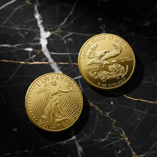 American Gold Eagle Commemorative Coin – Double-Sided Patriotic Collectible