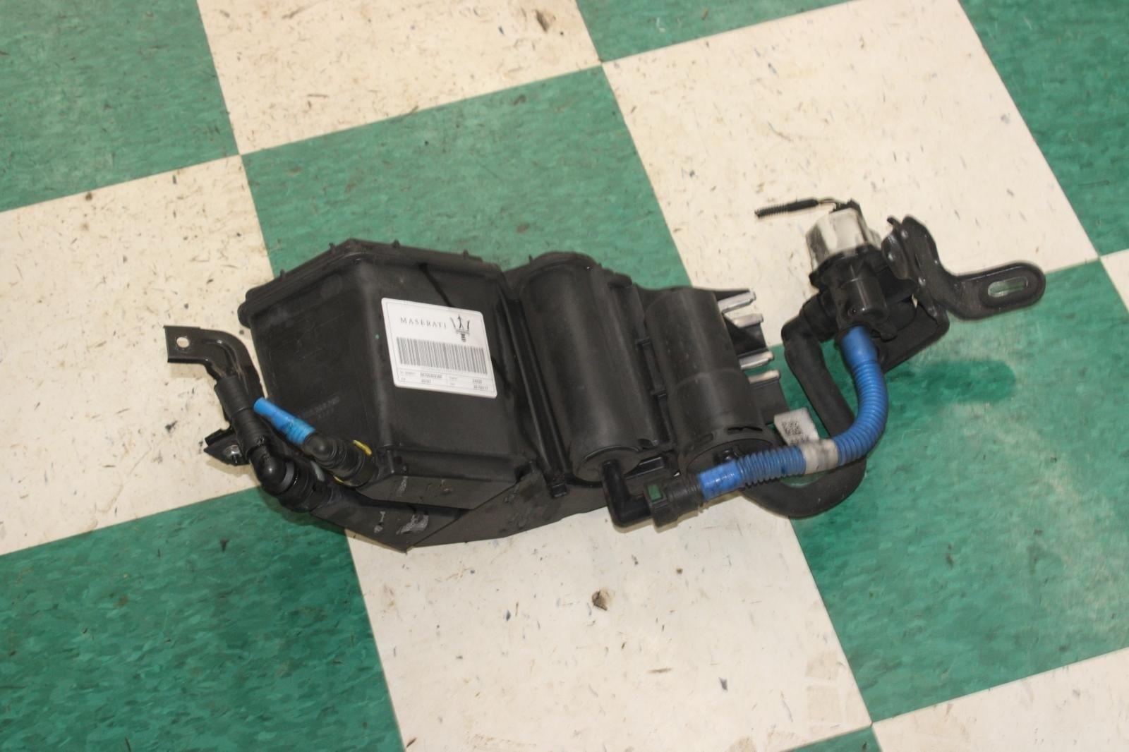 17-24 Ghibli 3.0L Motor Engine EVAP Can Vapor Evaporation Canister Factory OEM