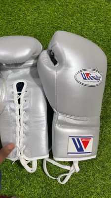 Winning MS-600 lace up pro type boxing gloves 8oz-16oz fighting
