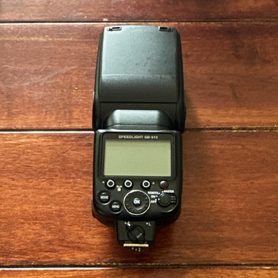 Nikon Speedlight SB-910 flash (Swivel/Tilt) Diffuser + Godox accessory adapter