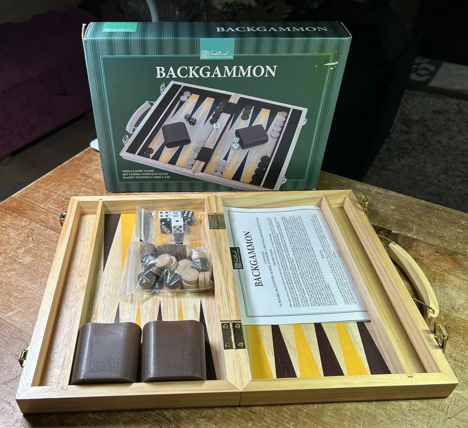New Wooden Backgammon Set In Folding Case New & Boxed Traditional Wooden Games - Image 2 of 4