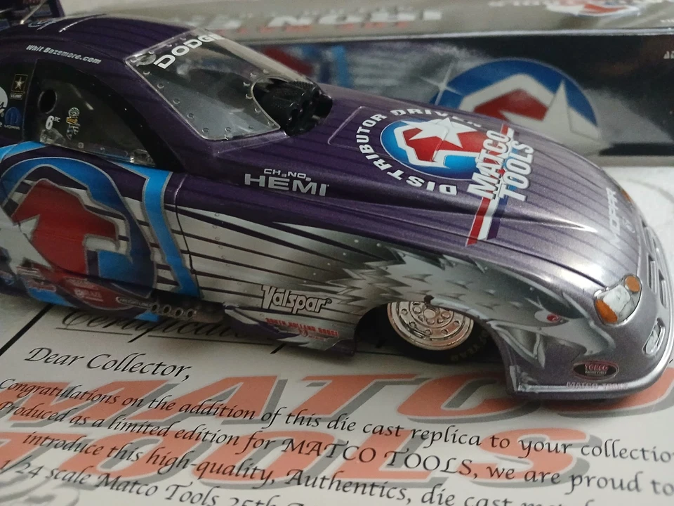 (RARO) MATCO TOOLS Whit Bazemore 05 Dodge NHRA RC2 Púrpura COCHE DIVERTIDO 1:24 (SIN USAR, EN CAJA)) Foto 3 de 4