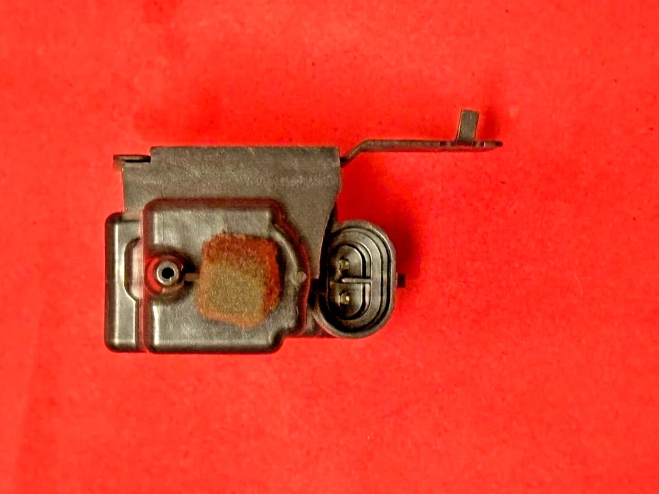 Solenoide de control de válvula de recirculación de gases de escape (EGR) VIN: Z VS23 para Chevy GMC Foto 4 de 4