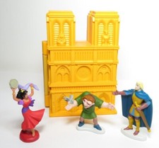 Vintage HUNCHBACK OF NOTRE DAME Fold Up Travel Disney 7" Playset with Figures