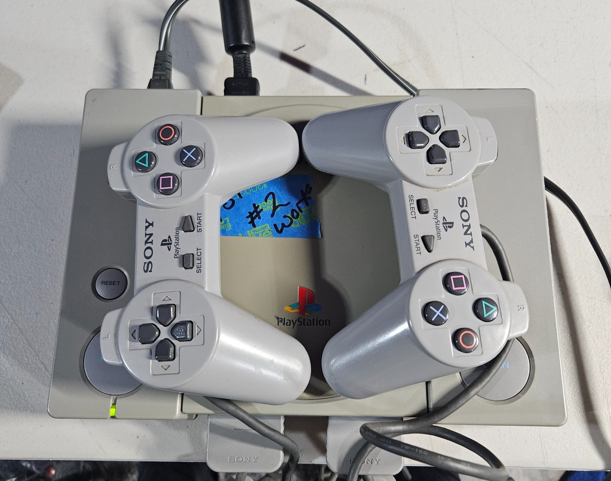 プレイステーション１ Z-666 VINTAGE ORIGINAL SONY PLAYSTATION 1 VIDEO GAME CONSOLE W