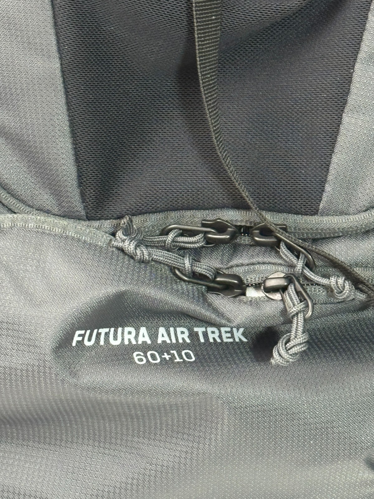 New Deuter Futura Air Trek 60+10 Trekking Backpack (black-graphite) w/ frame