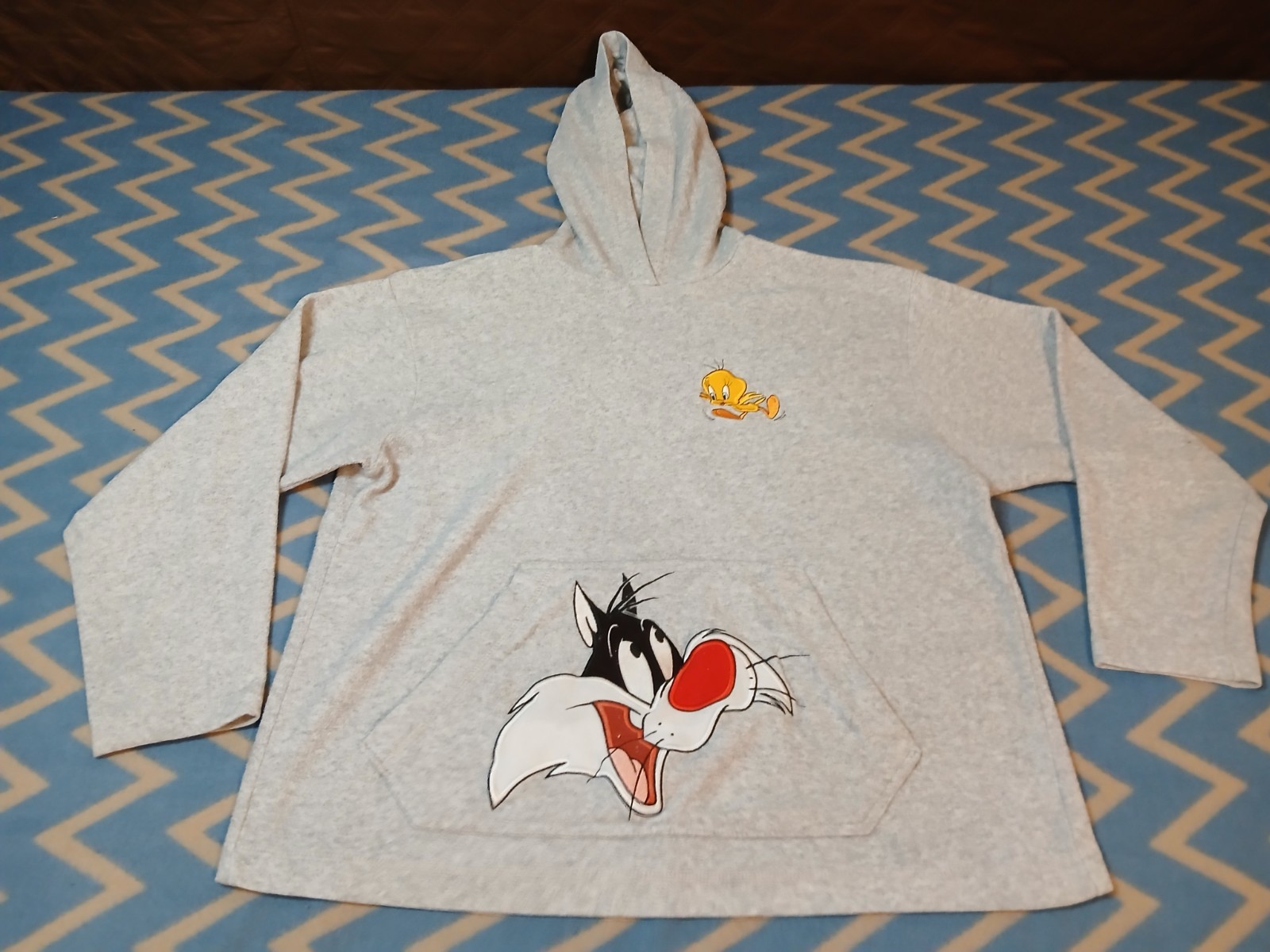 Vintage 90s Looney Toons Hoodie Sylvester and Tweety Size Large Pullover Stitch