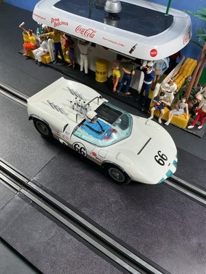 1/24 スロットカー COX CHAPARRAL s-l400.jpg