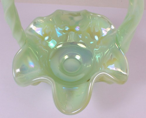 MINT Vtg Fenton Iridescent Sea Mist Green Lambs Tongue Wedding Basket Candy Dish - Picture 3 of 10