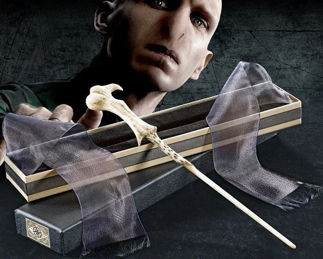 Baguette magique Lord Voldemort Harry Potter pour décoration de bibliothèque
